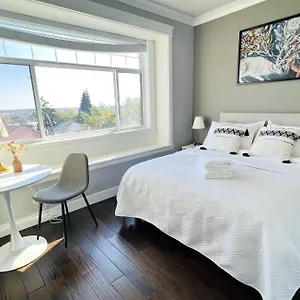 Jennifer's House , Richmond Kanada