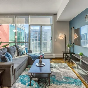 Apartment Cozy 2br With King Bed And Views