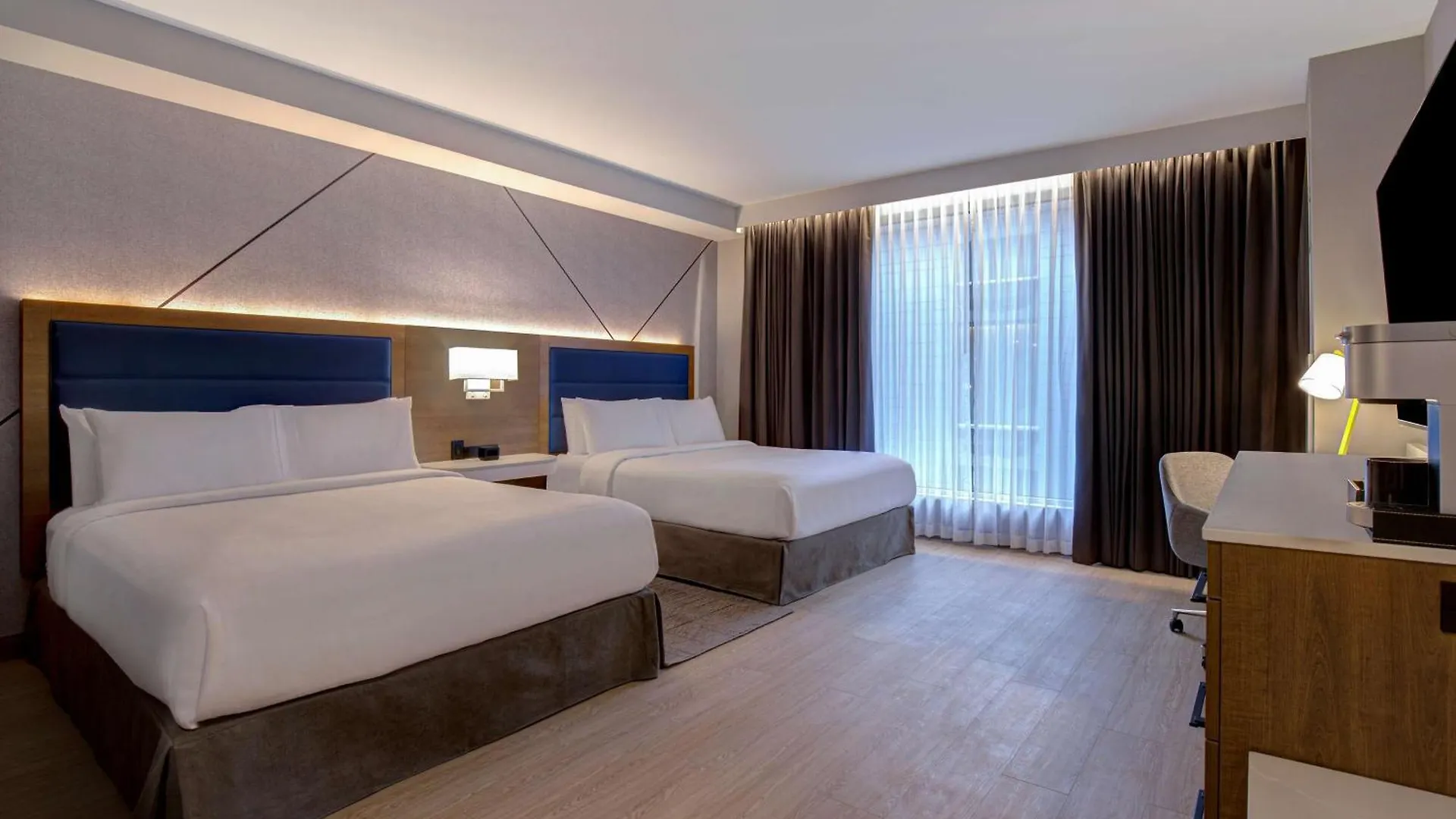 Hampton Inn Montreal Downtown, Qc Canada